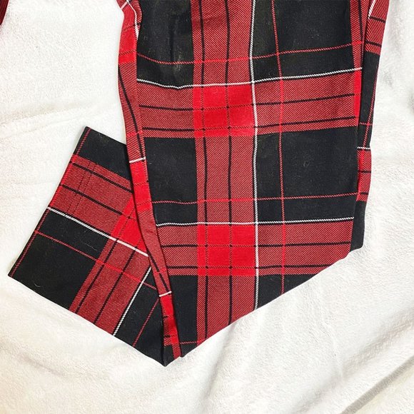 TORRID Premium Ponte Stretch Pull-On Pixie Pant, Red Plaid, Size 1X Regular - Picture 3 of 7